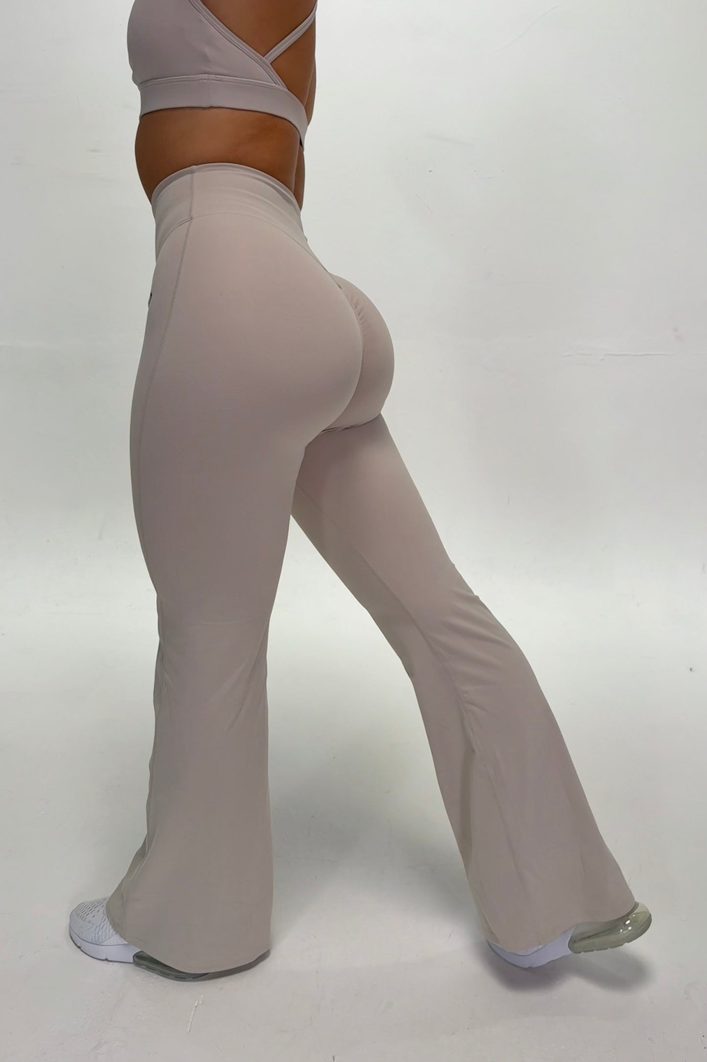 Allure Flared Leggings