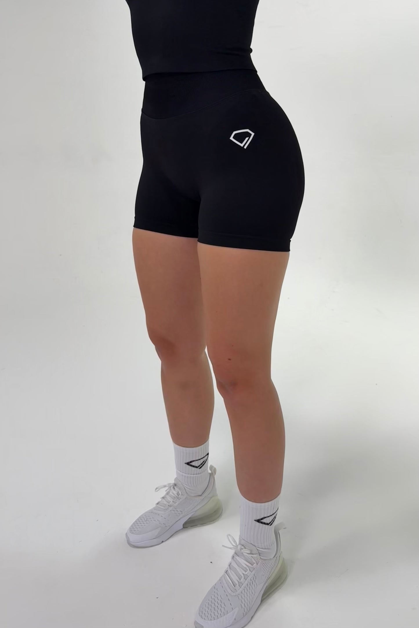Flow Contour Shorts